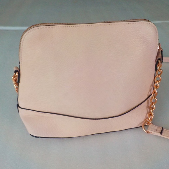 NEW Madden Girl Light Pink Tassel CrossBody Bag - Picture 4 of 8